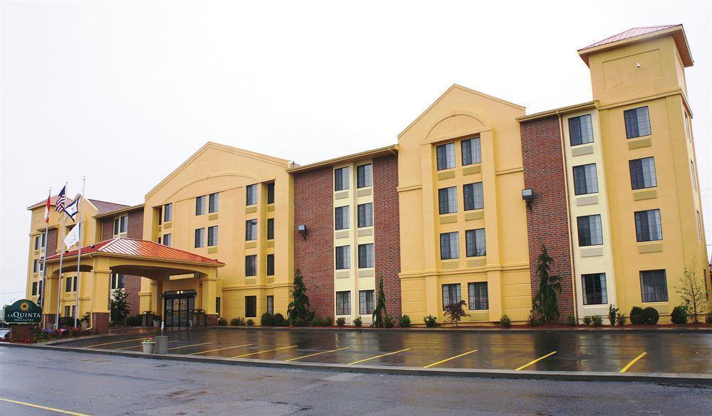 La Quinta Inn & Suites - New River Gorge National Park Съмърсвил Екстериор снимка