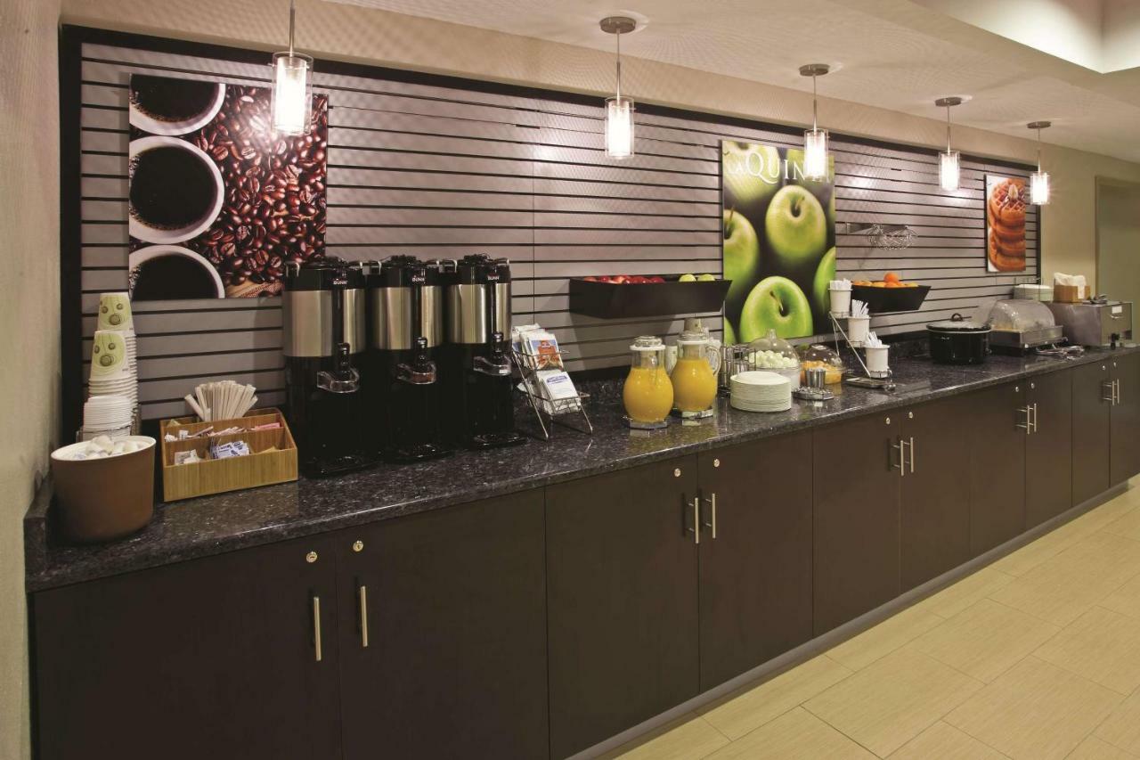 La Quinta Inn & Suites - New River Gorge National Park Съмърсвил Екстериор снимка