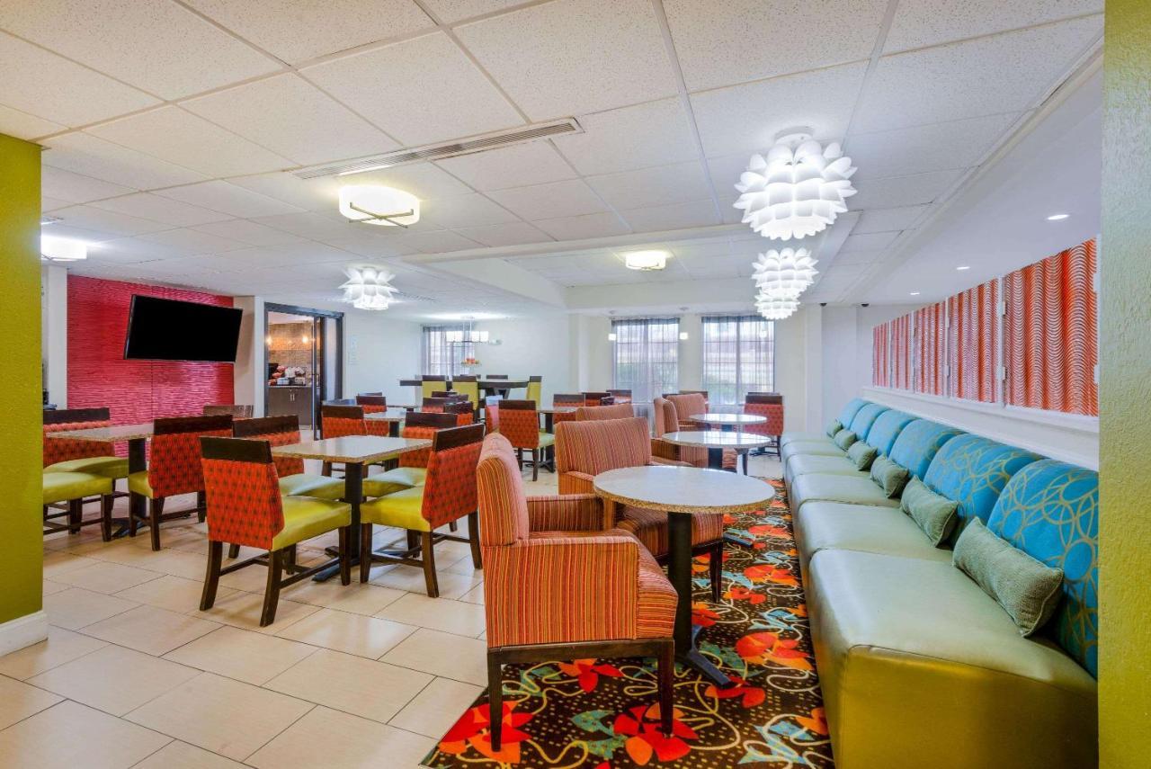 La Quinta Inn & Suites - New River Gorge National Park Съмърсвил Екстериор снимка
